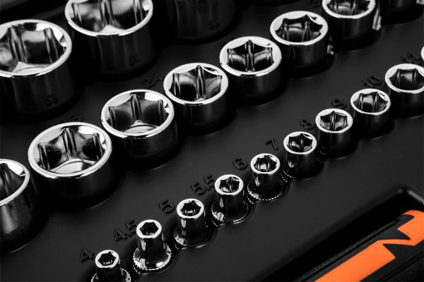 NEO TOOLS 10-062 - KLUCZE NASADOWE. 1-4. 1-2. CRV. ZESTAW 94 SZT.