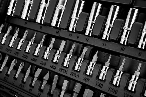 NEO TOOLS 10-062 - KLUCZE NASADOWE. 1-4. 1-2. CRV. ZESTAW 94 SZT.