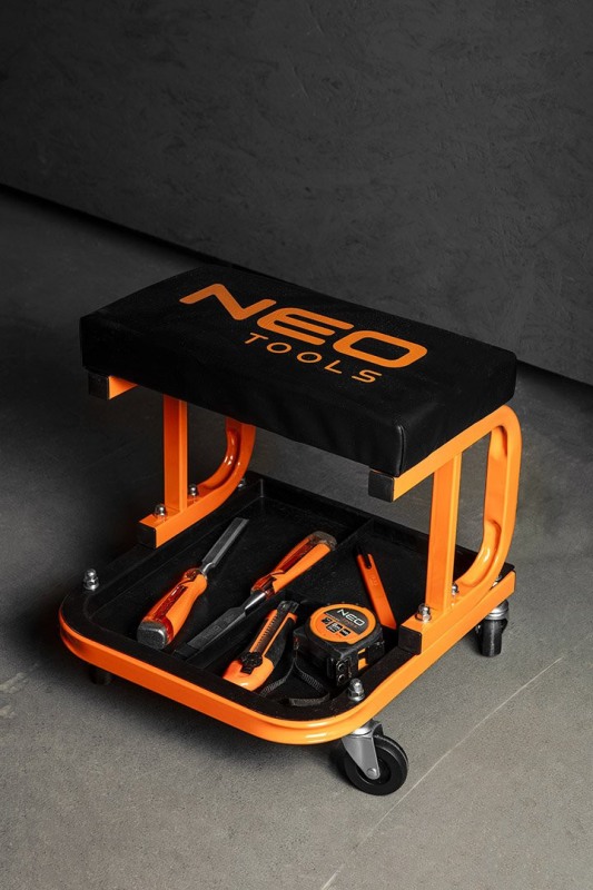 NEO TOOLS 11-604 - STOŁEK WARSZTATOWY NA KÓŁKACH Z PÓŁKĄ NA NARZĘDZIA