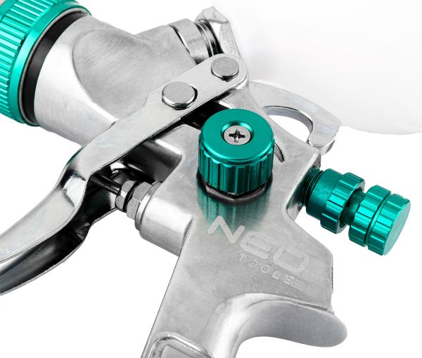 NEO TOOLS 14-700 - PISTOLET LAKIERNICZY GÓRNY ZBIORNIK 0.6 L. DYSZA 1.4 MM. HVLP