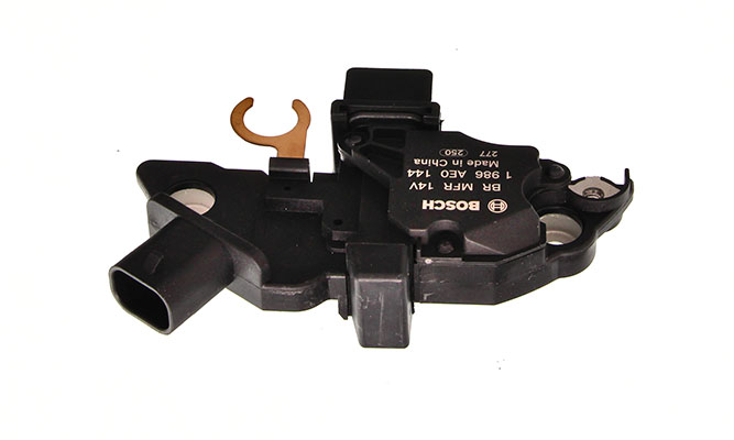 BOSCH 1 986 AE0 144 - REGULATOR NAPIĘCIA OPEL ASTRA