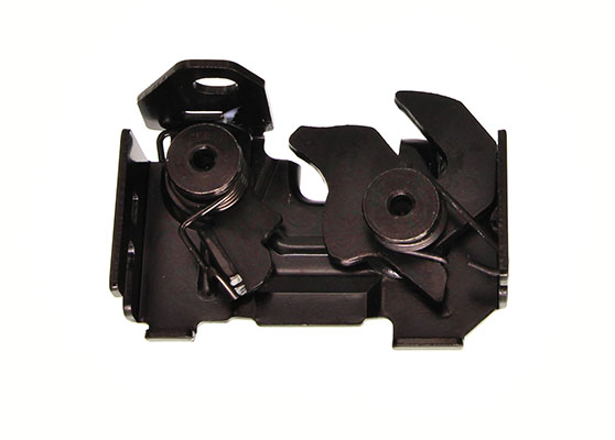 Maxgear 28-1042 - ZAMEK POKRYWY SILNIKA DB KLASA C-E 07-