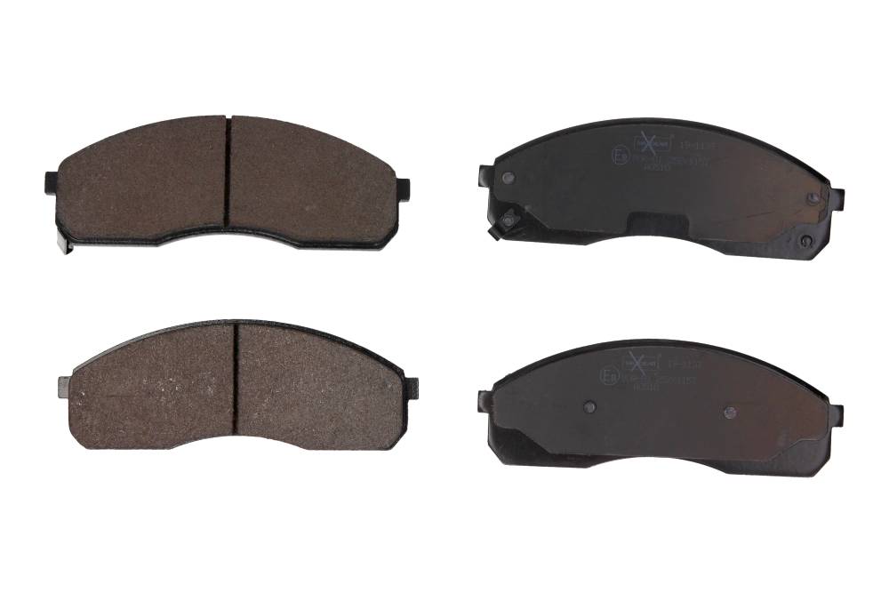 Maxgear 19-1137 — Zestaw klocków hamulcowych, hamulce tarczowe