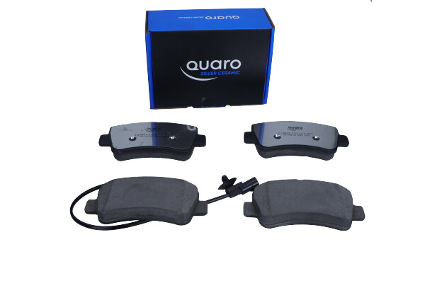 QUARO QP8211C — Zestaw klocków hamulcowych, hamulce tarczowe