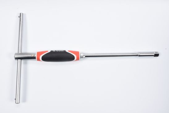 YATO YT-1566 - ADAPTER TYPU T Z OBROTOWĄ RĄCZKĄ 3-8