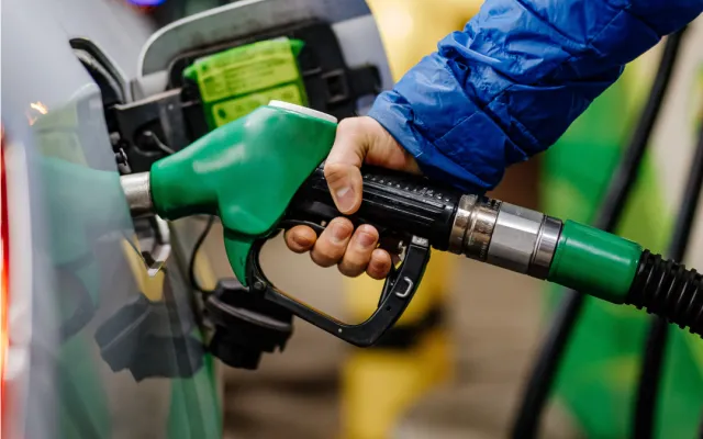 Diesel czy benzyna – jaki silnik będzie lepszym wyborem?