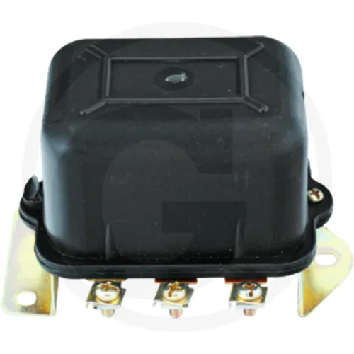 Regulator prądnicy RG-15M Ursus MF C-330M/C-335