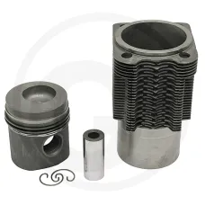 KS 75793741960 — Piston set complete Deutz Engine : FL913 Supplied with O-ring 3 rings, Ø 102 mm ...