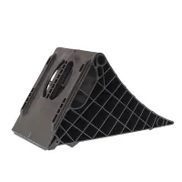 KLIN POD KOŁA L=470MM PLASTIKOWY CZARNY, DIN 76051