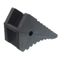 KLIN POD KOŁA L=300MM GUMOWY CZARNY, OBCIĄŻENIE DO 3,5T