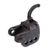 ORYGINALNE 704605330B — UCHO (STRZEMIĘ) TYLNEGO ZAWIESZENIA MTZ