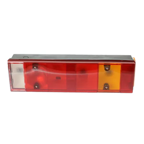 LAMPA TYLNA ZESP. 7-SEGM. PRAWA IVECO Z GNIAZDEM