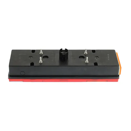 LAMPA TYLNA ZESP. 7-SEGM. LEWA IVECO Z GNIAZDEM