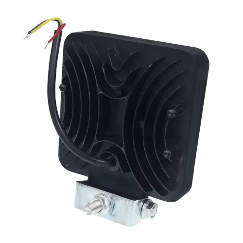 LAMPA ROBOCZA HALOGEN LED, 72 LED COB + OBRYSOWA DIODA ŻÓŁTA, KWADRATOWA, 3-RZĘDY, 12V-36V, 110X110X35 MM, OBUDOWA ALUM. OŚWIETLENIE ROZPROSZONE (FLOOD)