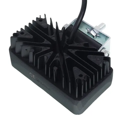 LAMPA ROBOCZA LEDOWA SZEROKA  3 LED, MOCNA 3X10W, 12-36V, 110X80X46MM, 1200 LM, OBUDOWA ALUM.