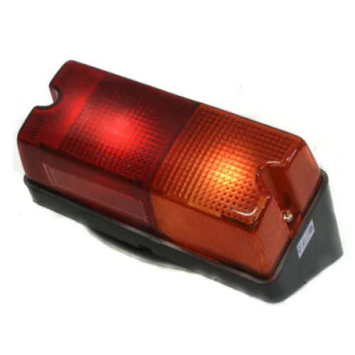 LAMPA TYLNA ZESP. 3-SEGM. PRAWA SAME