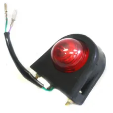 GMP HL902 — LAMPA OBRYSOWA BIAŁO-CZERWONA TRÓJKĄTNA, 12V-5W, GUMOWA