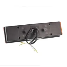 SERTPLAS L0030LA — LAMPA TYLNA ZESP. 7-SEGM. LEWA Z PRZEWODEM 600MM + NAKRĘTKĄ