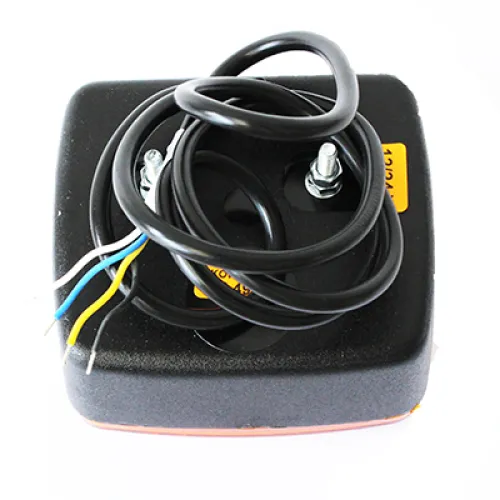 LAMPA TYLNA ZESP. 2-SEGM. L/P PRZYCZEPKA DIODOWA, SZERSZA, 12/24V