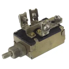  P305 — WYŁĄCZNIK ŚWIATEŁ MTZ S/T