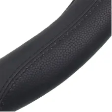 POLSKA PRODUKCJA PNK44-46C — POKROWIEC NA KIEROWNICĘ 44-46CM CZARNY, B=10CM, NAKŁADANY, EKOSKÓRA