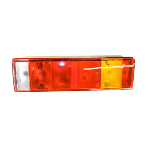 LAMPA TYLNA ZESP. 7-SEGM. PRAWA Z GNIAZDEM OKRĄGŁYM  Z TYŁU