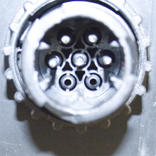 LAMPA TYLNA ZESPOLONA VOLVO PRAWA