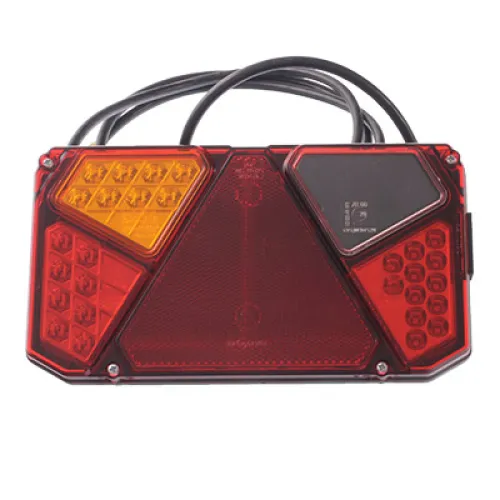 LAMPA TYLNA ZESP. 5-SEGM. LEWA, DIODOWA Z PRZEWODEM 200CM, ŚWIATŁO PRZECIWMGIEL.